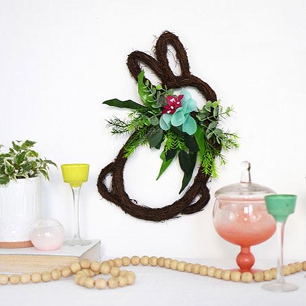 How to make a Grapevine Bunny Wreath