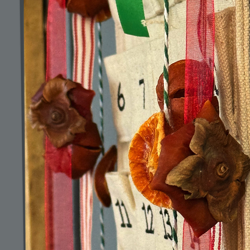 1-Dried Persimmon Garlands - Dried fruit tops