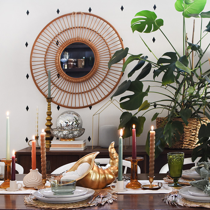 Candlelit Moody Thanksgiving Table Decor