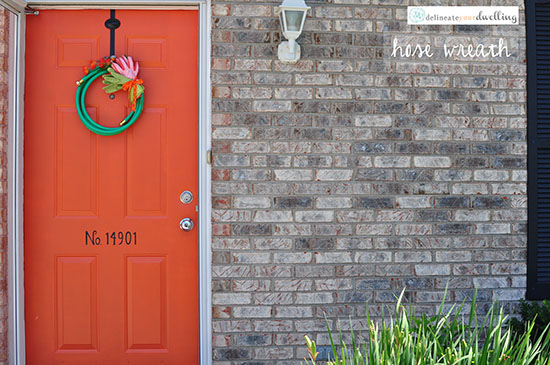 See how to take those Spring time Yard Tools and turn them into a fun seasonal wreath! Such a great way to re-use and turn into Front Door decor.  Delineate Your Dwelling #springfrontdoor 