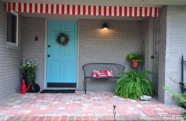 Be inspired by this Adorable Midwest Front Patio Open House! delineateyourdwelling.com #Midwestfrontpatio