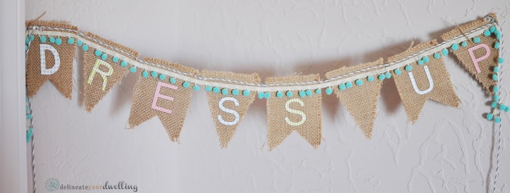 Kid’s Room Makeover : Dress Up Burlap Bunting