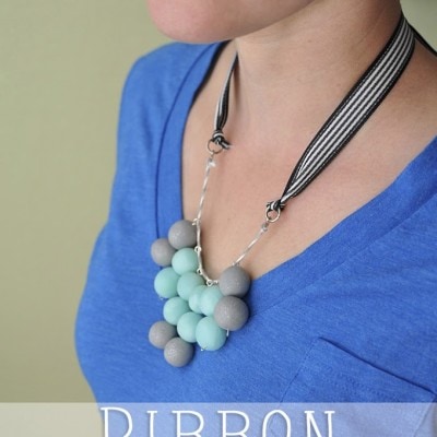 7-ribbon-necklace-wearing
