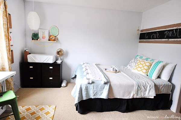 See the amazing Guest room and Office combo makeover REVEAL! Delineate Your Dwelling #craftroom #guestroom
