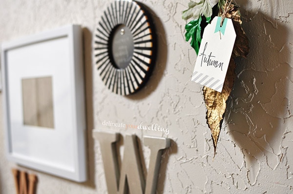 Fall Home Entryway, Delineate Your Dwelling #emeraldgreen #gold #white #gallerywall