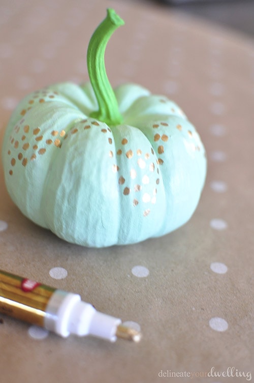 No Carve Mint Green + Gold Pumpkin, Delineate Your Dwelling #fall #decor #autumn