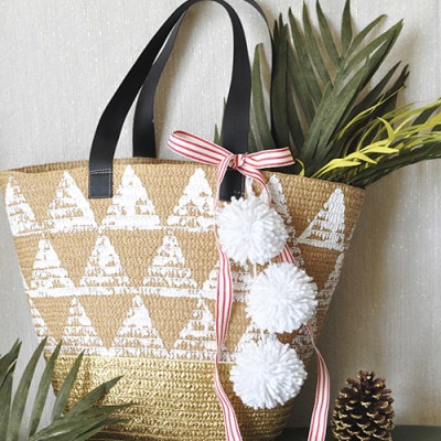 Triangle Tote, Last Minute Handmade gift - Delineateyourdwelling.com