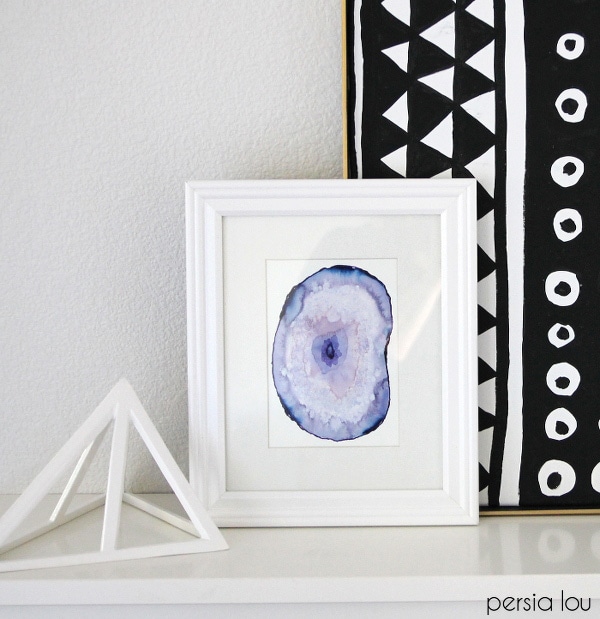 How to Paint a Watercolor Agate Slice tutorial! Make your own art. Persia Lou for @Delineateyourdwelling