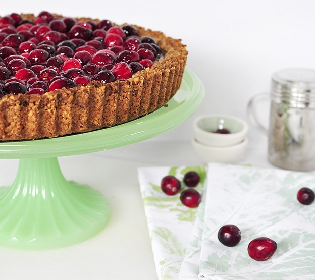 Fall Baking recipe : Nut Crusted Cranberry Tart