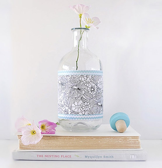 Simple Patterned Glass Vase