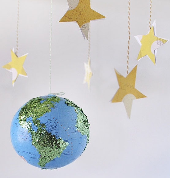 1 DIY Glitter Globe Mobile