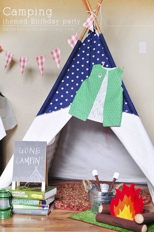 Great Ideas for a Camping Themed Birthday Party.  There are so many camping themed party decorations that can be turned into imaginative play and dress-up play afterwards!  This is a party that we have enjoyed playing for years to come. Delineate Your Dwelling #campingparty #campingthemedbirthdayparty #campparty #campbirthday