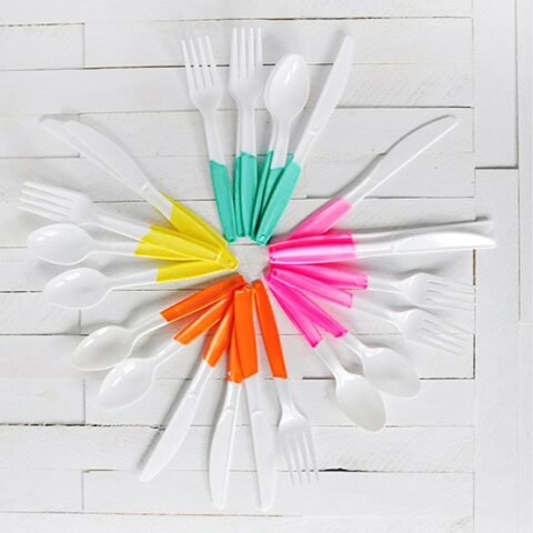 1-Painted-Plastic-Flatware