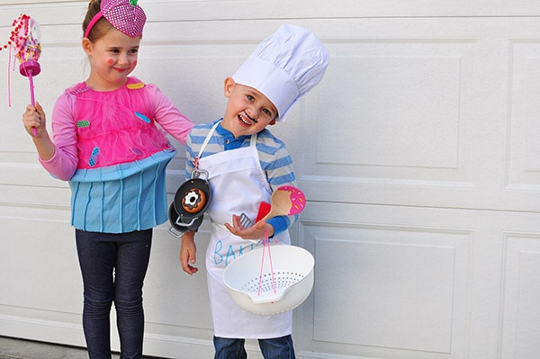 Kid Baker Costume and DIY Cupcake Costume 