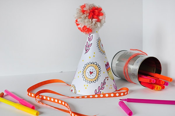 Color Your Party Hat