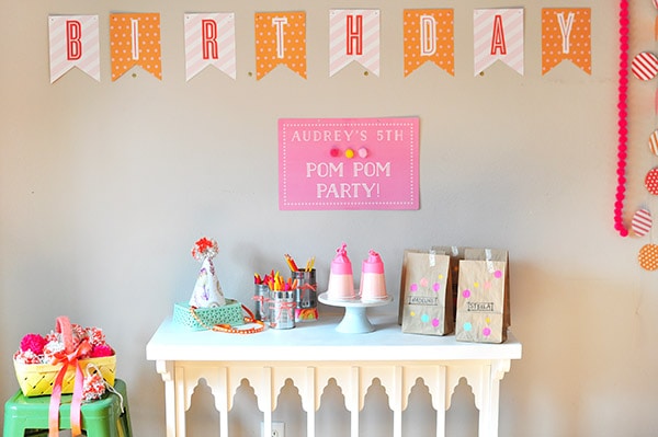 Pom Pom Birthday Party, Delineate Your Dwelling