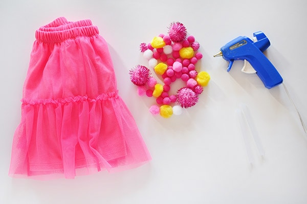 Pom Pom Party Skirt supplies