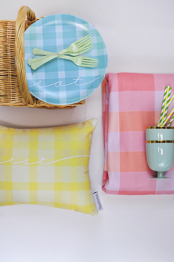 Plaid Spring Picnic Blanket, Delineate Your Dwelling
