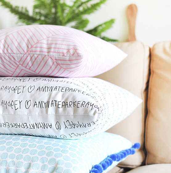1 DIY Custom Fabric Pillows