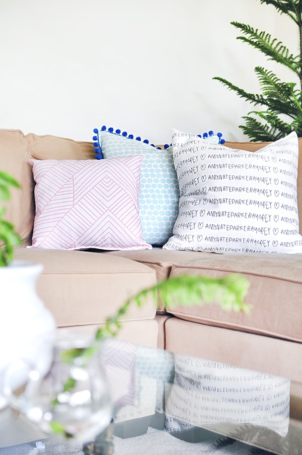 DIY Custom Fabric Pillows, Delineate Your Dwelling