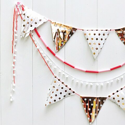 1 DIY Fringed Tissue Paper Banner