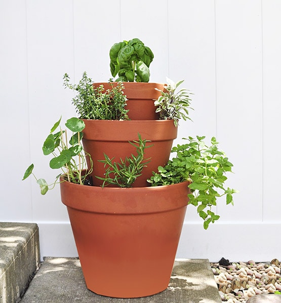 1 DIY Stacked Herb Garden