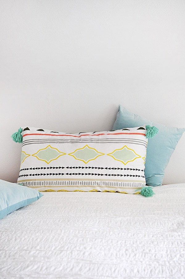 Bed Lounge Tassel Pillow