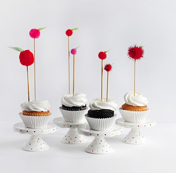 1 DIY Apple Topper Cupcake