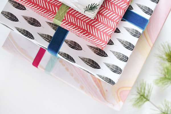 Bringing the Color with Gift Wrap this holiday! Delineate Your Dwelling