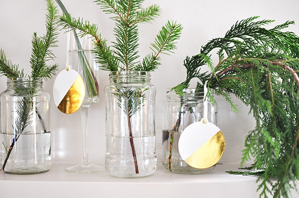 Thoughtful Christmas Mantle Decorations, Delineate Your Dwelling