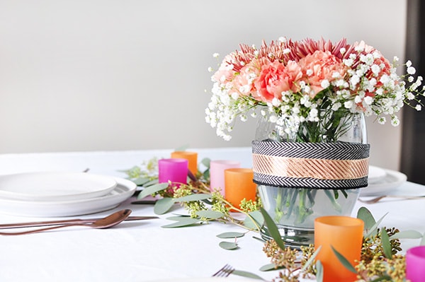 Minimal Thanksgiving Table Decoration