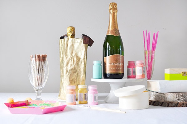 How to host a Craft Party with friends and drinks, Delineate Your Dwelling