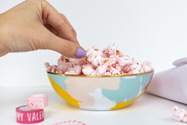 Simple and fun to make Pink Popcorn Valentine's Day and Printable, Delineate Your Dwelling