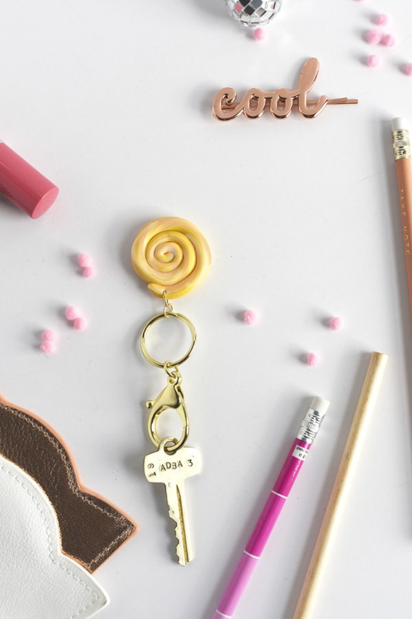 DIY Marbled Clay Keychain, Delineate Your Dwelling