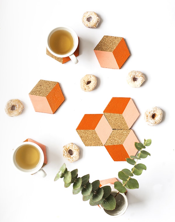 DIY-geometric-coaster-CORK