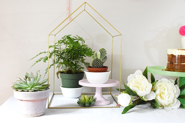 How to create the perfect Spring Tablescape using plants! @Delineateyourdwelling