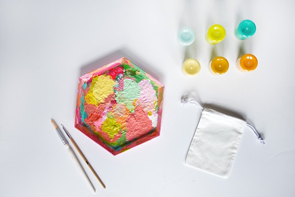 Learn how to paint fun refreshingly easy DIY Painted Lemon Bags! Painting supplies