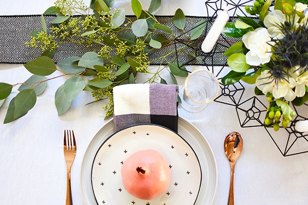 Minimal Thanksgiving Table in subtle black white green and pink! Easy to create yourself. Delineate Your Dwelling