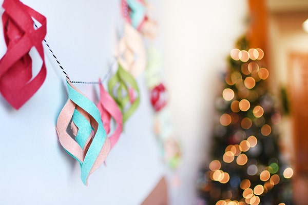 Simple to make DIY Felt Garland, Delineate Your Dwelling