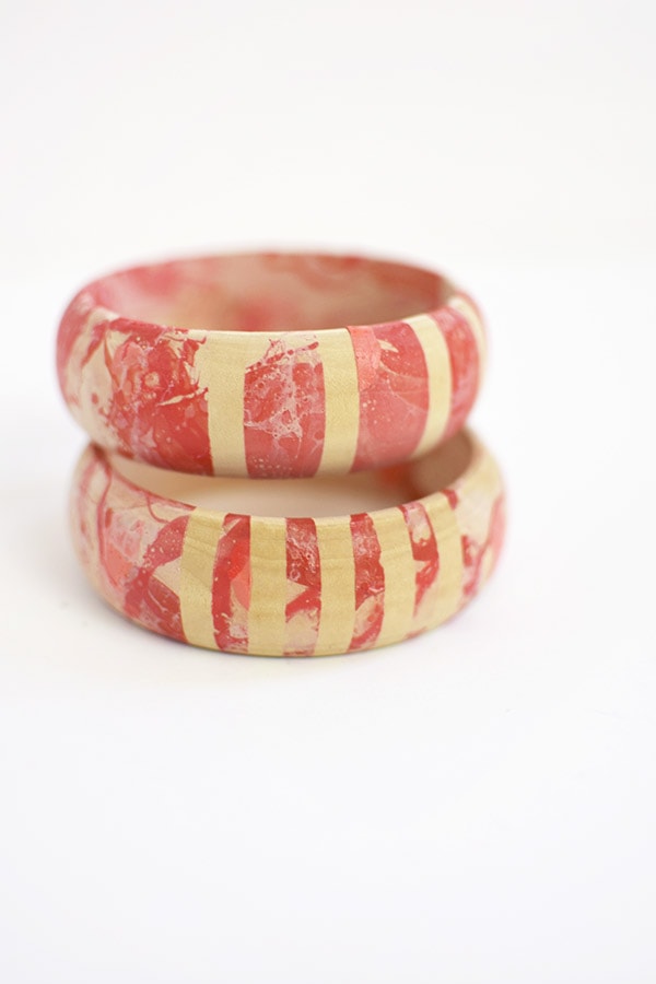 Easy to make DIY Marbled Bracelets, for the times you need to make a statement with your jewelry, #marbledjewelry #statementjewelry