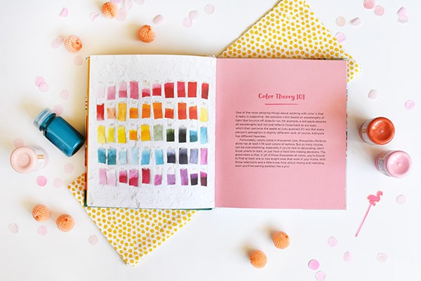 Hello Color Creative Book, Delineate Your Dwelling