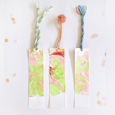 How to Marble Bookmarks - Delineate Your Dwelling