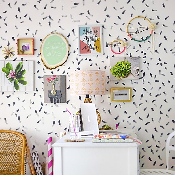 How to make a creative Office Gallery Wall in just a few steps
