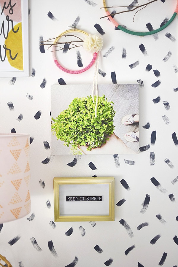 How to create a creative Office Gallery Wall in just a few steps. Delineate Your Dwelling