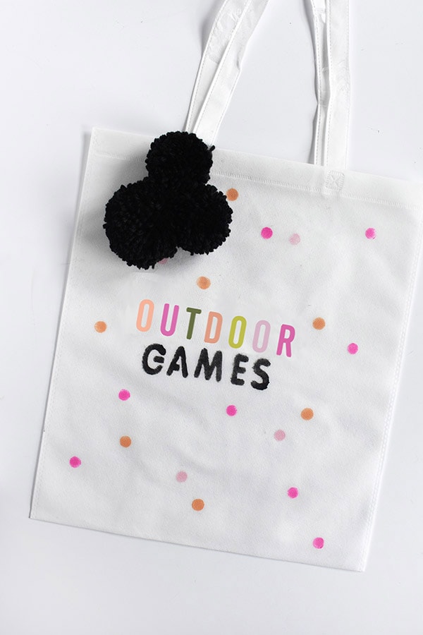3 Awesome DIY Outdoor Games - Outdoor Tote Bag