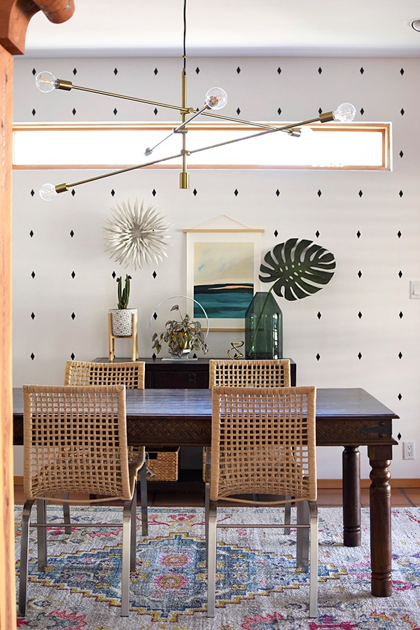 How to create a Modern Southwest Dining Room with minimal effort! Delineate Your Dwelling #modernsouthwest #southwestdiningroom #moderndiningroom