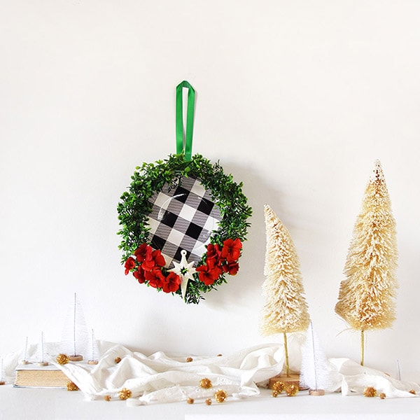 1-Buffalo Check holiday wreath