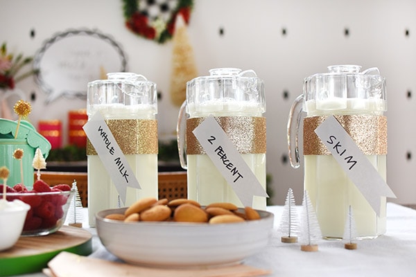 How to host a Milk Dunking Party this holiday and Christmas season! Delineate Your Dwelling #holidayparty