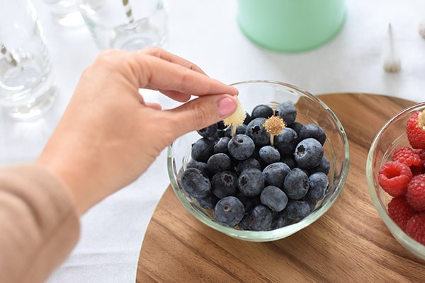 Blueberry Dunking Party 