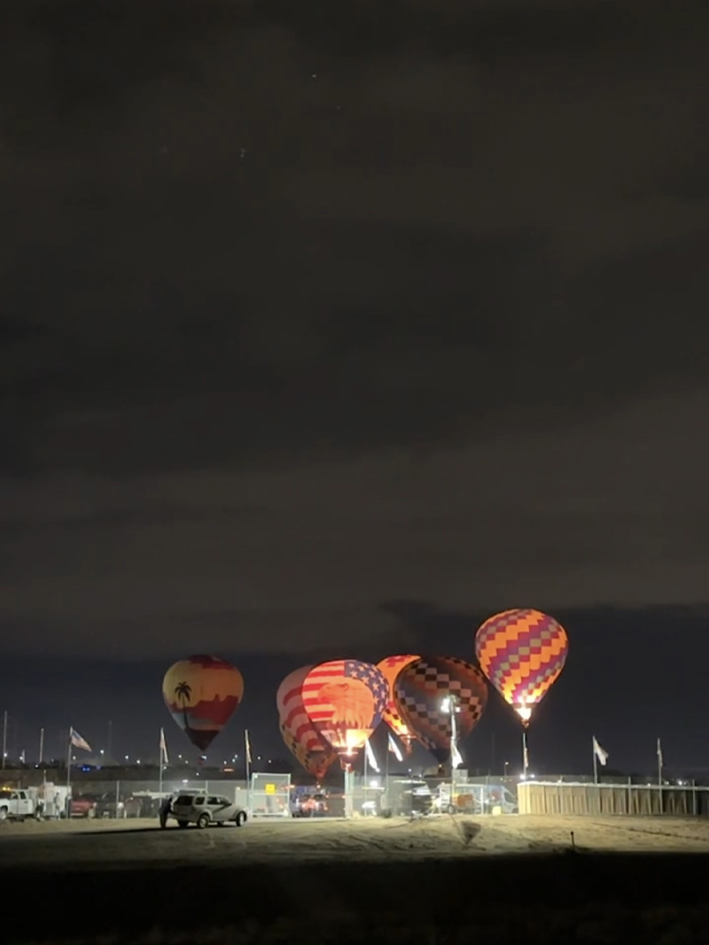 Balloon Fiesta Night time glow